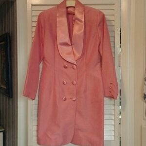 Beautiful coral coat dress fully lined. Size 14